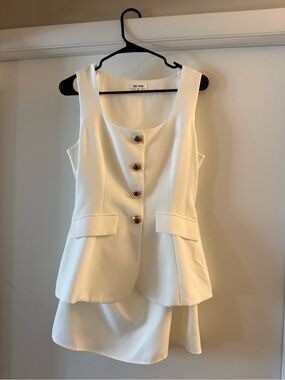 White Sleeveless Button-Front Dress